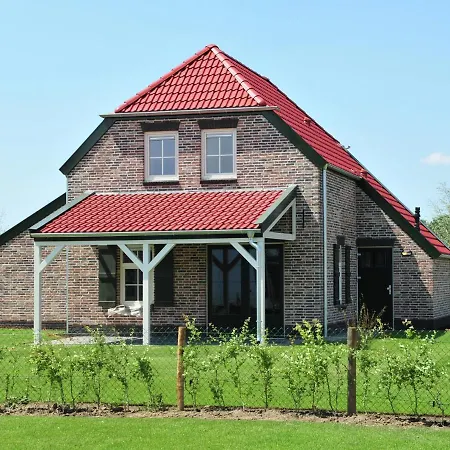 With Sauna & Bubble Bath In Limburg Villa Roggel