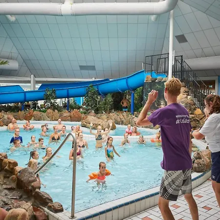 With Sauna & Bubble Bath In Limburg *