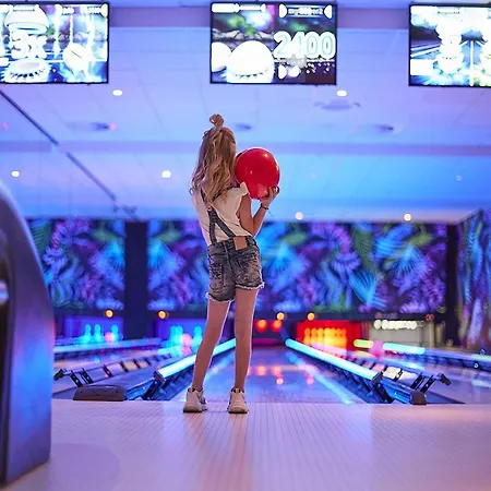 In Limburg With Sauna & Whirlpool