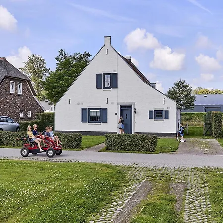 Villa In Limburg With Sauna & Whirlpool Roggel