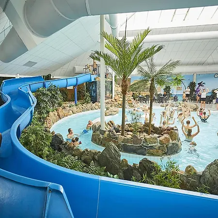 In Limburg With Sauna & Whirlpool *