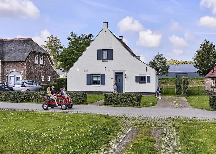 빌라 In Limburg With Sauna & Whirlpool 로켈